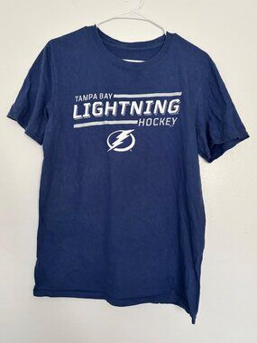Tampa Bay Lightning Hockey NHL Licensed Blue T-Shirt Size Medium